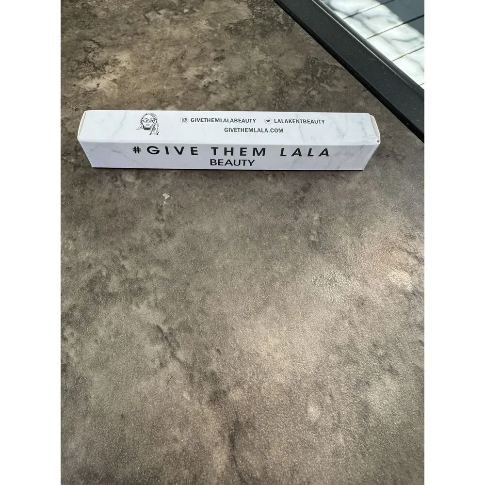 Give Them Lala Beauty Double Dual Ended Lip Duo, Birthday Suit, 5.2ml BNIB‎